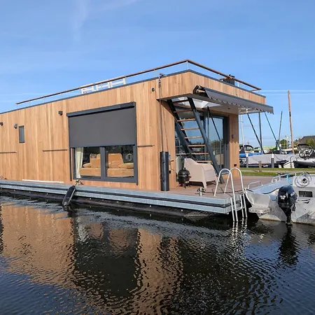 Surla House Boat Tikwa Unique Waterfront At Kagerplassen * Warmond